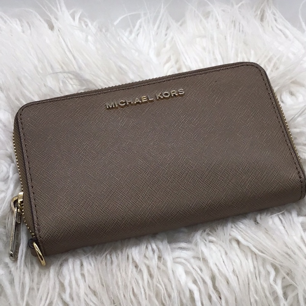 Micheal Kors Taupe Leather Wallet